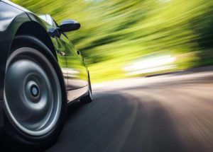 Auto auf Strasse: Mietwagen-Preisvergleich Sunnycars Mietwagen-Preisvergleich.de