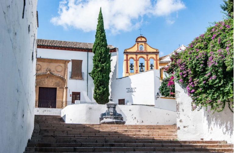 Andalusien Treppe Glocken