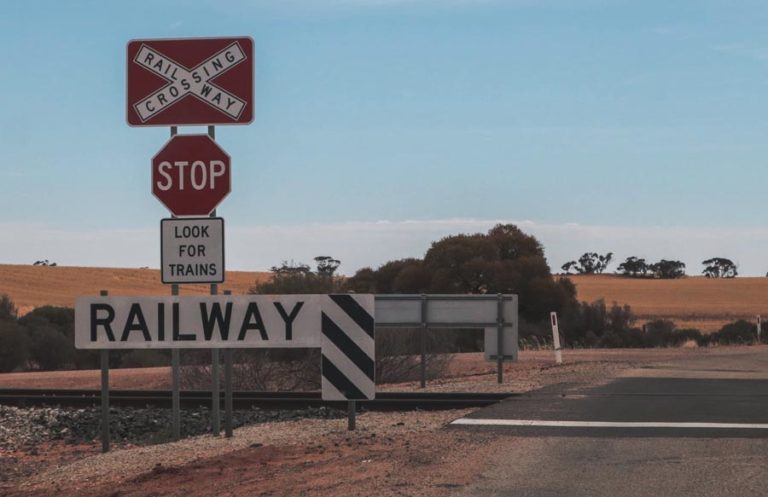 Mehr über den Artikel erfahren Mietwagen Alice Springs