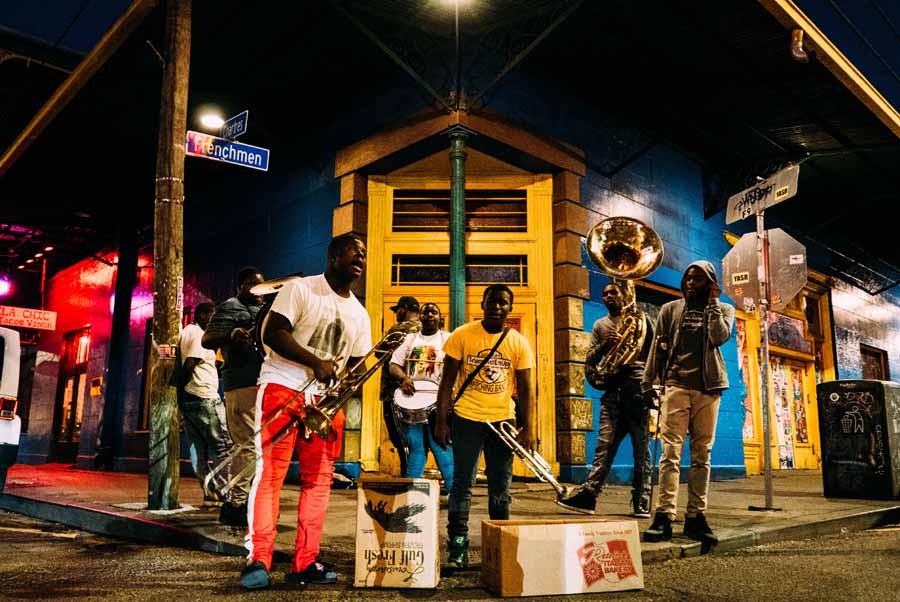 Jazzband auf Strasse in New Orleans