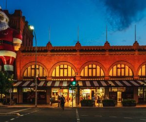 Adelaide Santa Claus an Haus