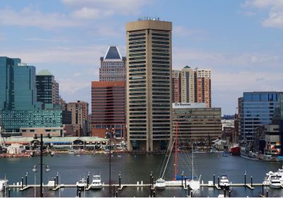 Baltimore Skyline tagsueber Mietwagen-Preisvergleich