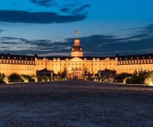 Karlsruher Schloss in Abendstimmung