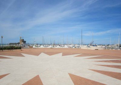 Rimini Plat zmit Stern am Ufer